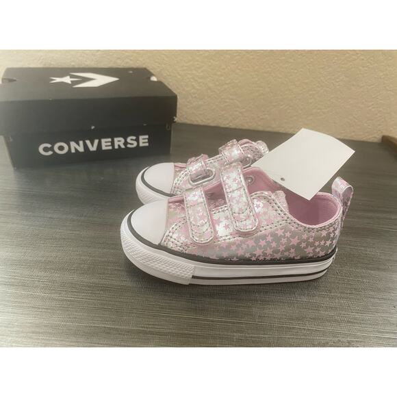 NEW Infant Converse Sizes 2,3,4,5,6, and 7 - Picture 10 of 16